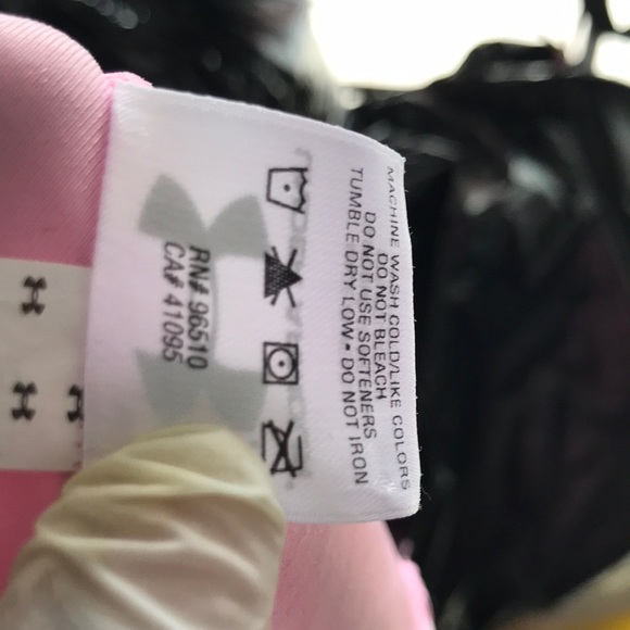 Under Amour Heat Gear Top-Pink - Picture 10 of 10
